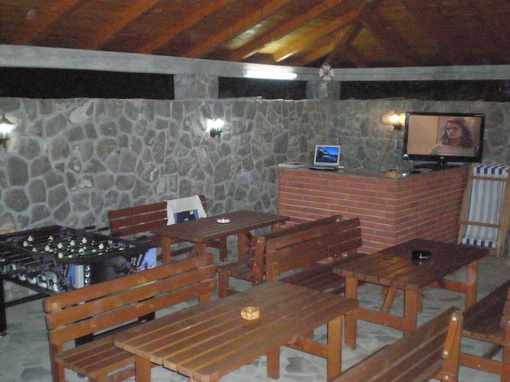Apartments Vila Lazarevic Tivat Eksteriør bilde