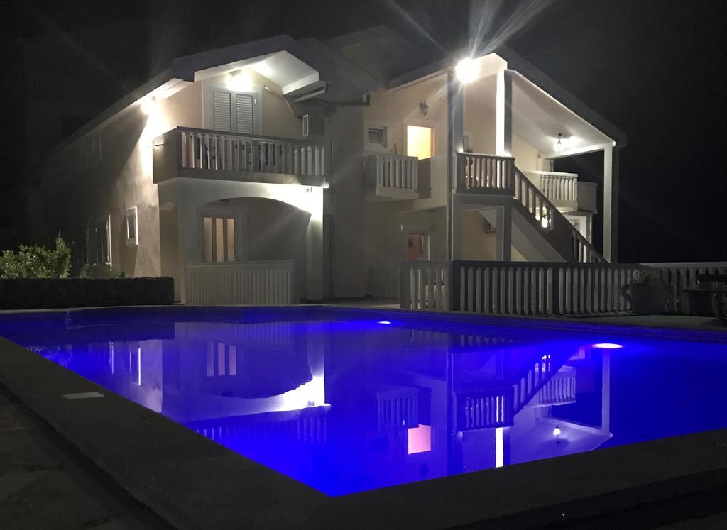 Apartments Vila Lazarevic Tivat Eksteriør bilde