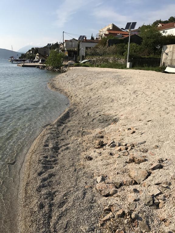 Apartments Vila Lazarevic Tivat Eksteriør bilde