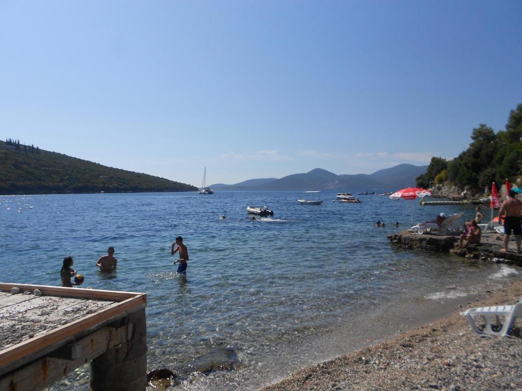Apartments Vila Lazarevic Tivat Eksteriør bilde