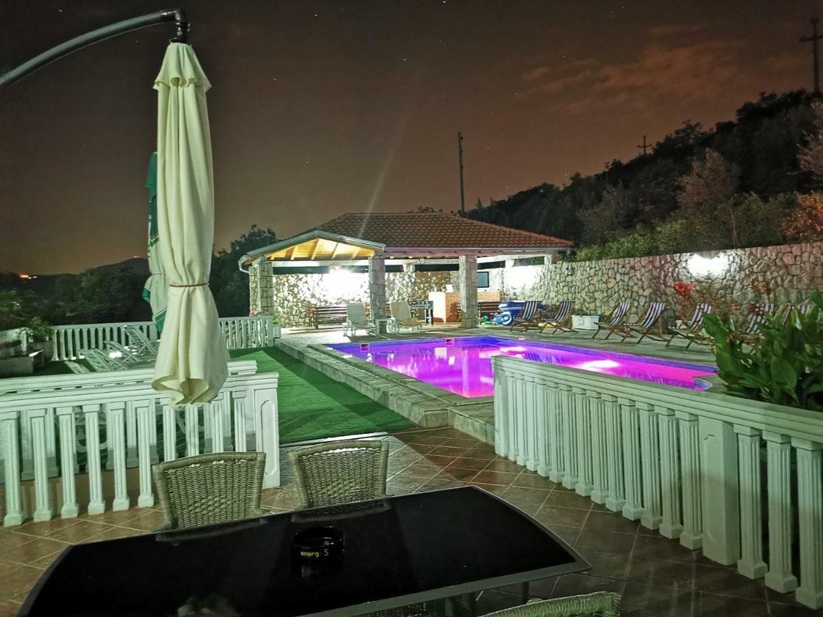 Apartments Vila Lazarevic Tivat Eksteriør bilde